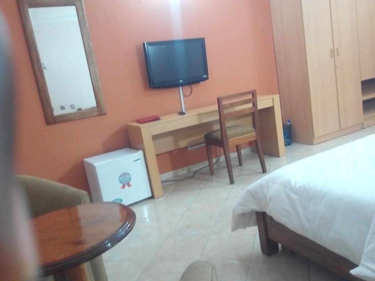 Orchid Hotel Асаба Экстерьер фото